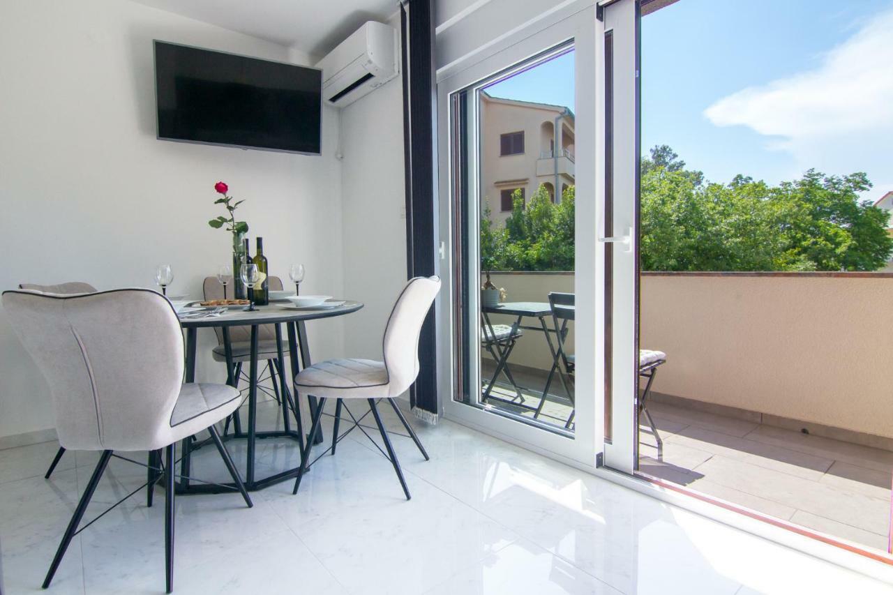 Apartments Edi & Tea มาลินสกา ภายนอก รูปภาพ