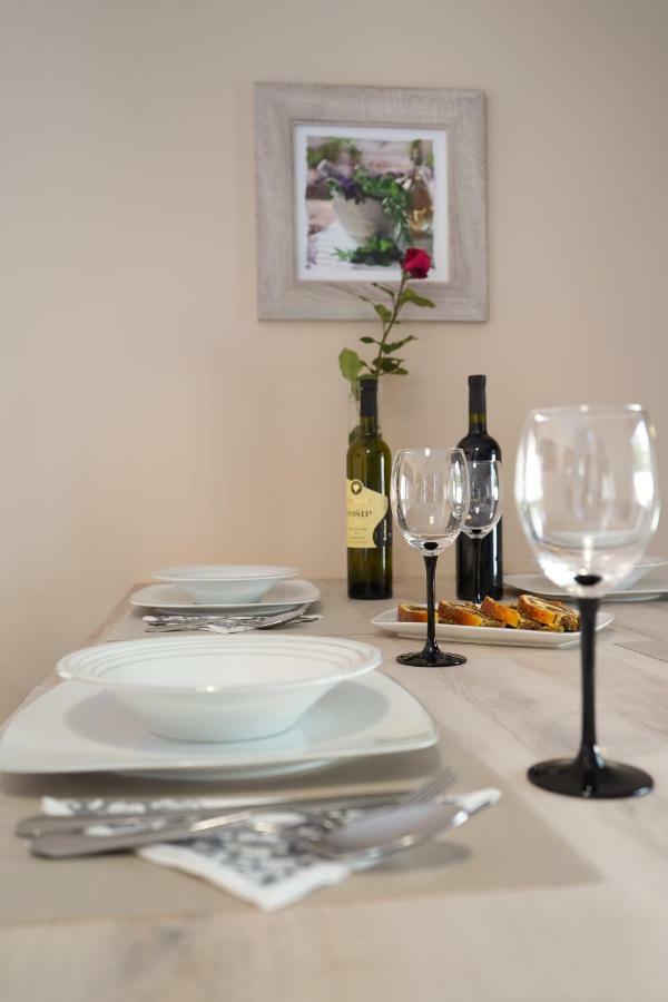 Apartments Edi & Tea มาลินสกา ภายนอก รูปภาพ