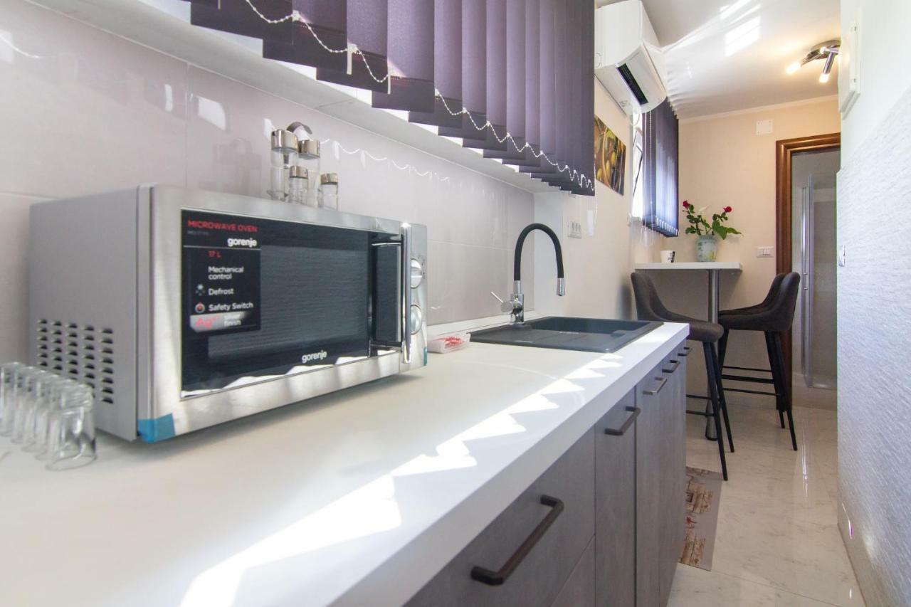 Apartments Edi & Tea มาลินสกา ภายนอก รูปภาพ