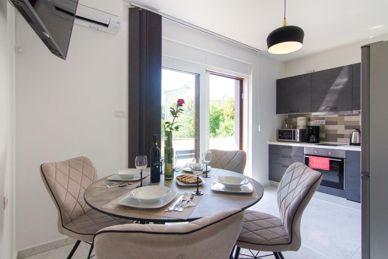 Apartments Edi & Tea มาลินสกา ภายนอก รูปภาพ