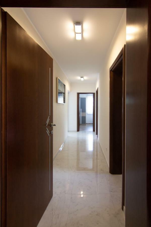 Apartments Edi & Tea มาลินสกา ภายนอก รูปภาพ